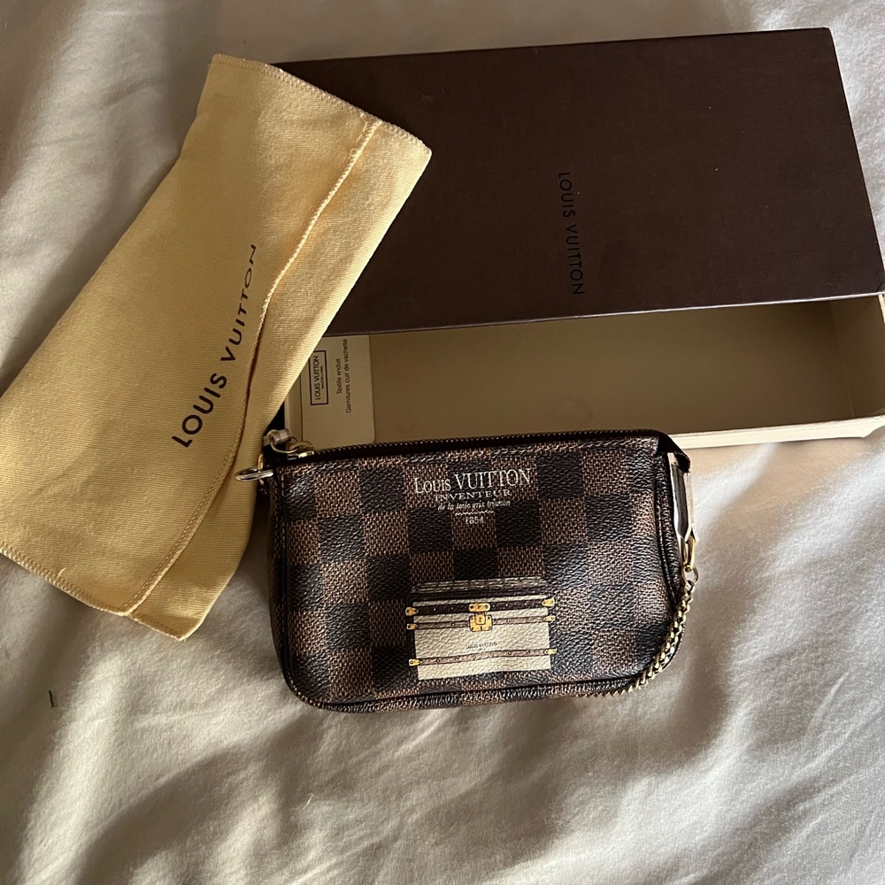 Louis Vuitton Damier Ebene Trunks & Bags Mini Pochette